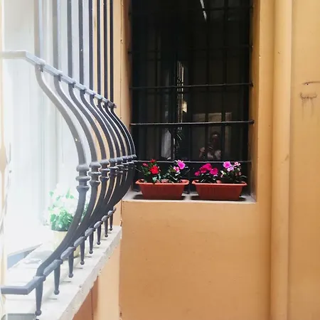 Portici Di Via Piella Apartment Bologna