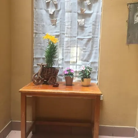 Portici Di Via Piella Apartment