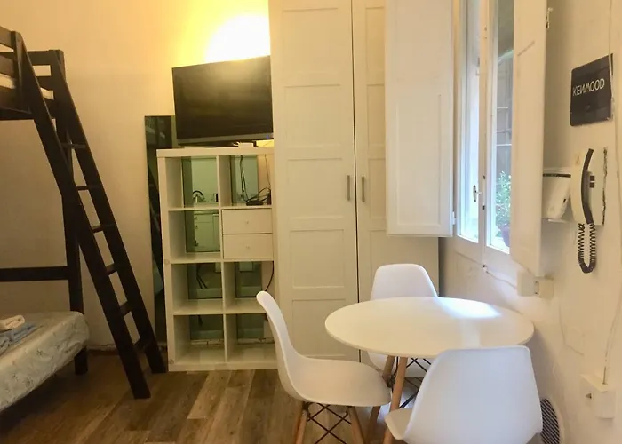 Portici Di Via Piella Appartamento