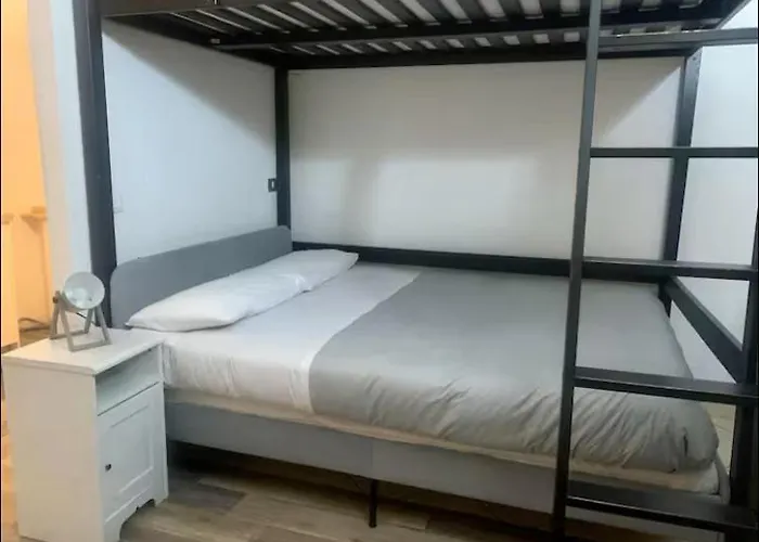 Lägenhet Portici Di Via Piella *