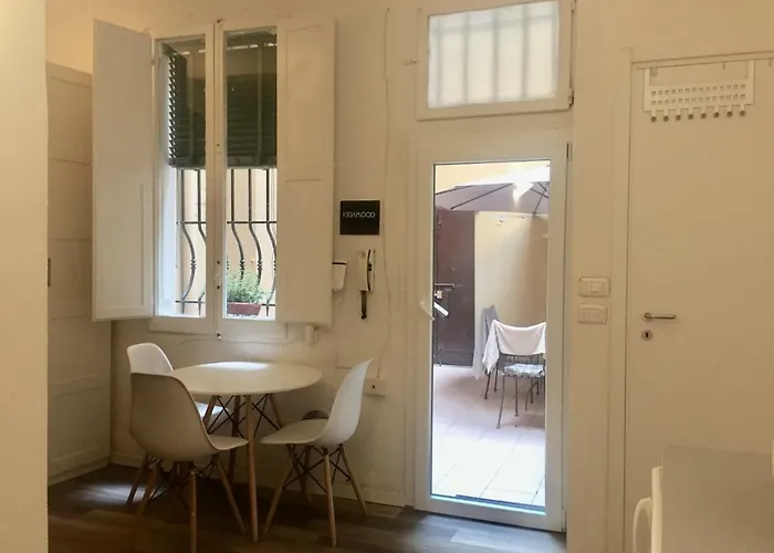 Lägenhet Portici Di Via Piella Bologna
